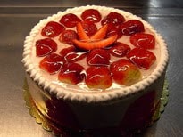 4-6 Kişilik Yaş Pasta - Çilek ve Yaş Pasta Dengesi Samsun pasta