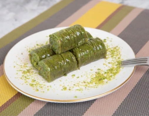 İnce Yufka Katmanlı 1000 Gr Fıstık Sarma Samsun pasta